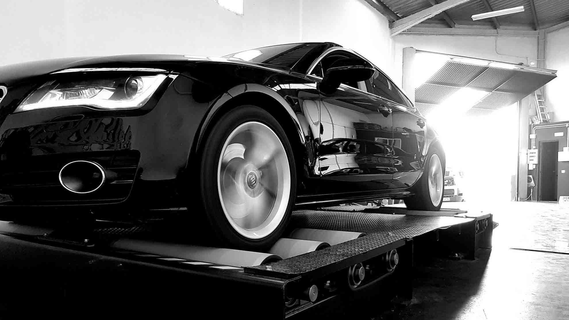 Audi A7 πάνω στο τετρακίνητο δυναμόμετρο της TUNETECH